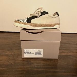 Size 9, Crown Vintage Adelite Sneakers